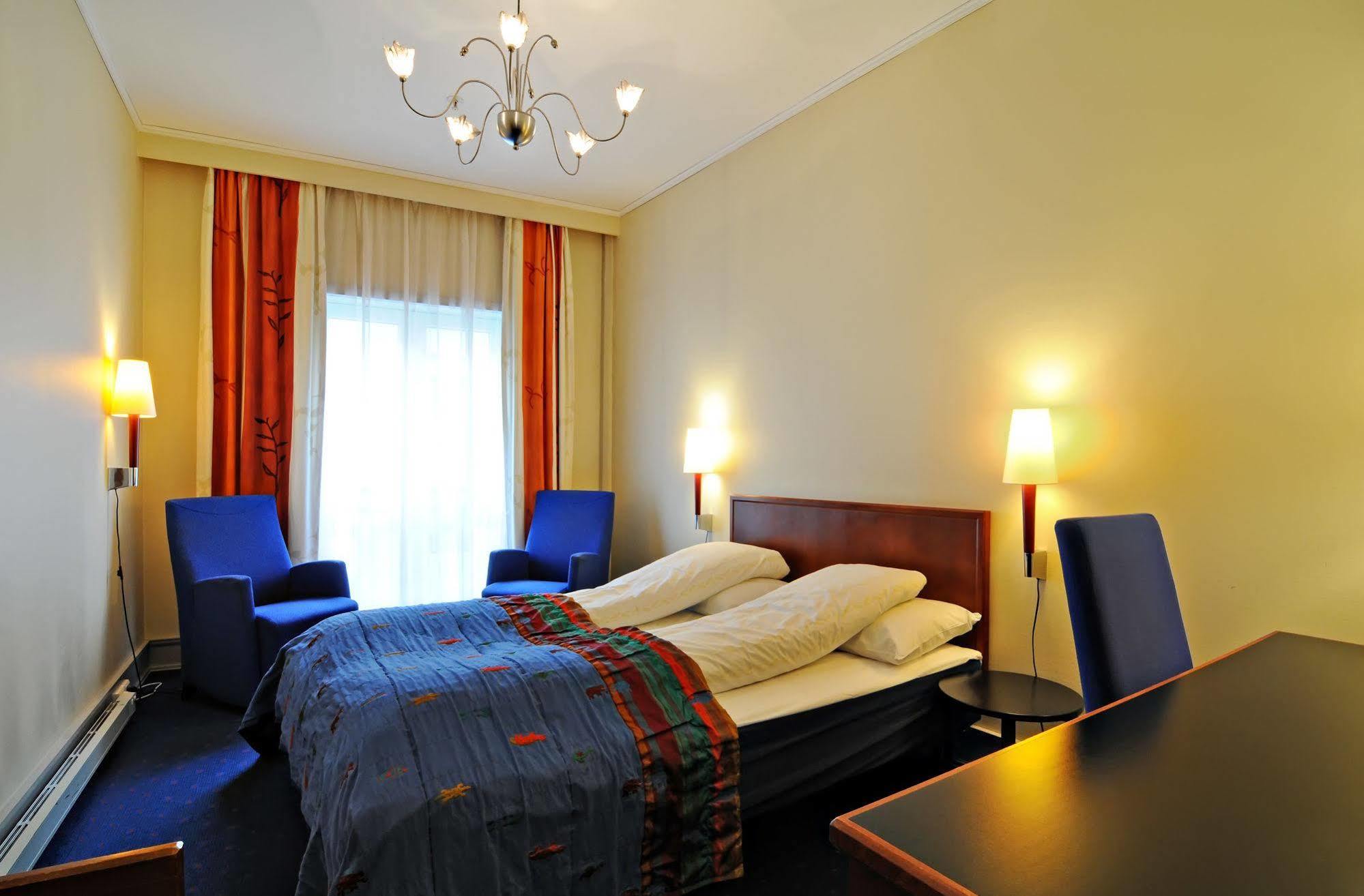 Heimen Hotel Берген Стая снимка
